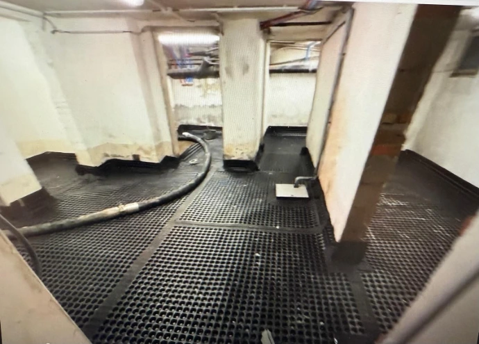 Drainage intérieur avec membrane drainante en cave